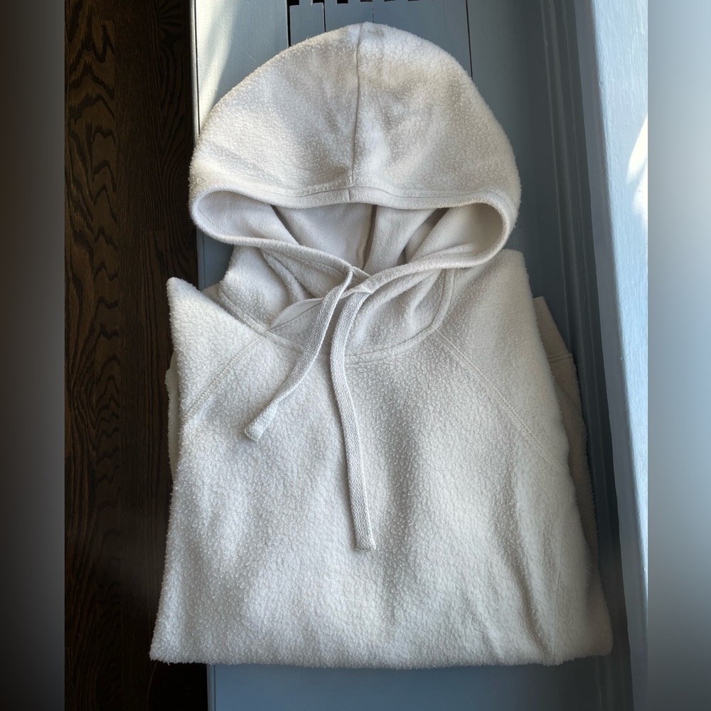 Alo Yoga - Triumph Hoodie